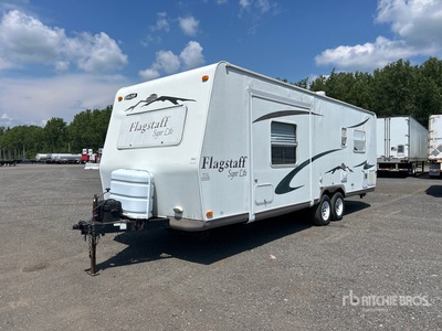 2006 Forest River Flagstaff FTL26 23 ft 6 in T/A عربة سفر