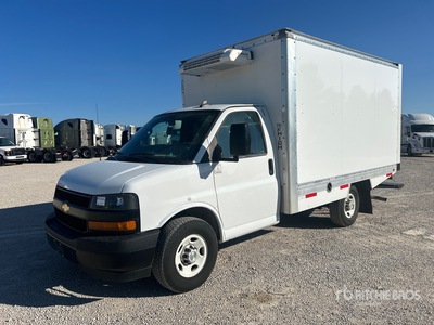 2023 GMC Express G3500 4x2 Refrigerated Truck