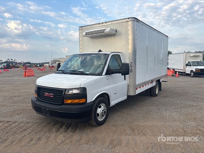 2024 GMC Savana G3500 4x2 冷蔵トラック