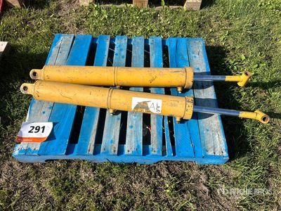 Quantity of Hydraulic Cylinders その他 - 機械部品