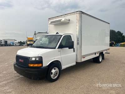 2024 GMC Savana G3500 4x2 Camions - frigorifiques