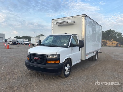 2024 GMC Savana G3500 4x2 冷蔵トラック