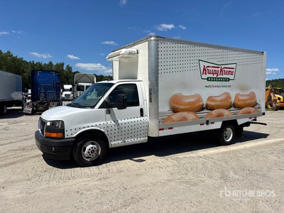 2023 GMC Savana 3500 4x2 Refrigerated Truck