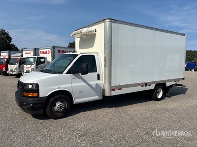 2023 GMC Savana 3500 4x2 Refrigerated Truck