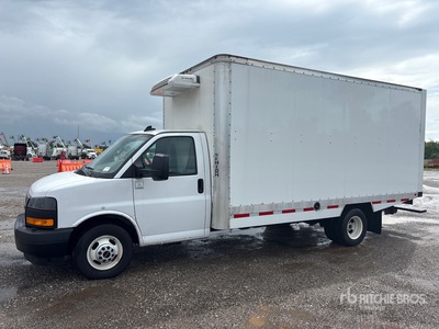 2023 GMC Savana G3500 4x2 Refrigerated Truck