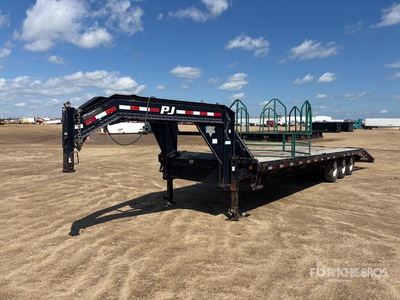 2010 PJ Trailers 30 ft Tri/A Gooseneck Plant Trailer