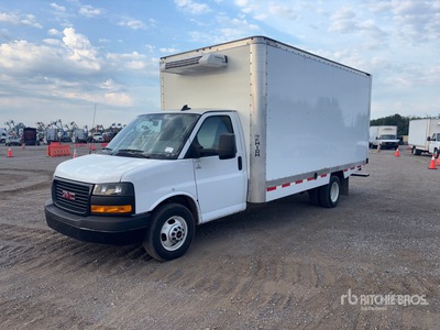 2023 GMC Savana G3500 4x2 冷蔵トラック