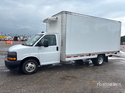 2023 GMC Savana G3500 4x2 Refrigerated Truck