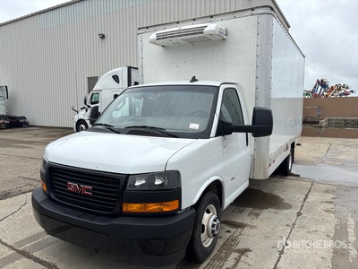 2023 GMC Savana G3500 4x2 Camions - frigorifiques
