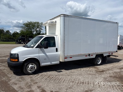 2023 GMC Savana G3500 4x2 Refrigerated Truck