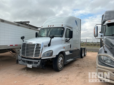 2017 Freightliner Cascadia 113 6x4 T/A Day Cab Truck Tractor