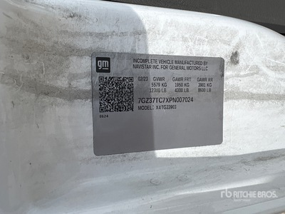 2023 GMC Savana G3500 4x2 Refrigerated Truck