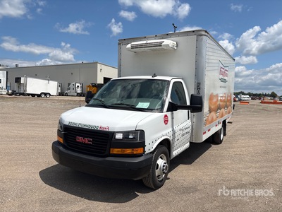 2023 GMC Savana G3500 4x2 Refrigerated Truck