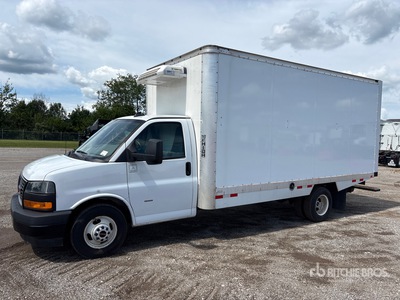 2023 GMC Savana G3500 4x2 Refrigerated Truck