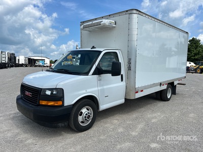 2023 GMC Savana G3500 4x2 冷蔵トラック