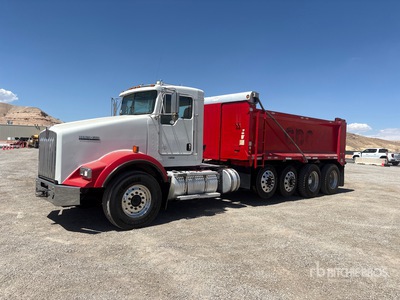 2015 Kenworth T800 10x4 Quad/A Dump Truck