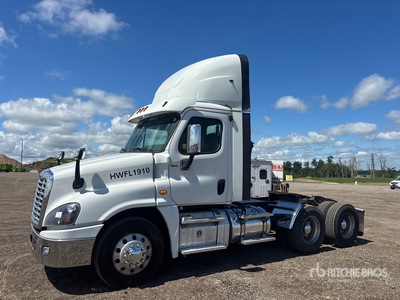 2019 Freightliner Cascadia 125 6x4 Day Cab Truck Tractor