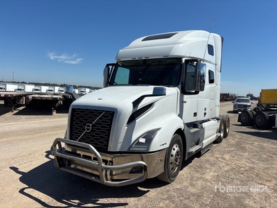 2020 Volvo VNL 6x4 T/A Sleeper Truck Tractor