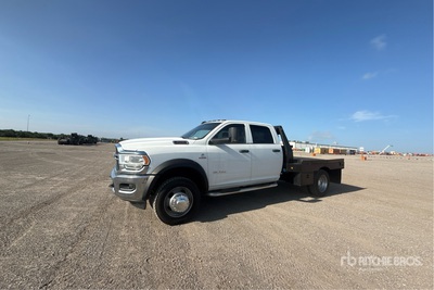 2020 Ram 4500 4x4 Crew Cab Flatbed Truck