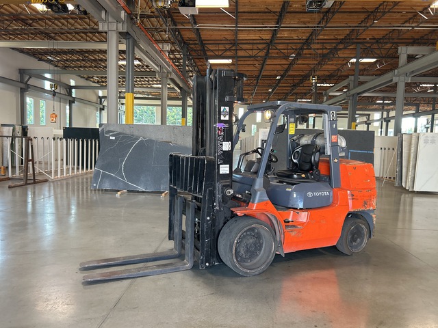 2008 Toyota 7FGCU70 40000 lb Cushion Tire Forklift