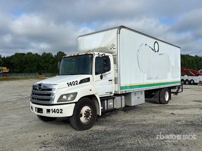 2015 Hino 268 Van Truck