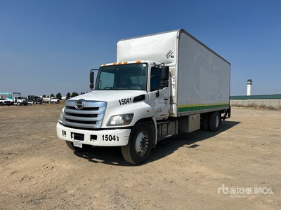 2016 Hino 268 Camion fourgon