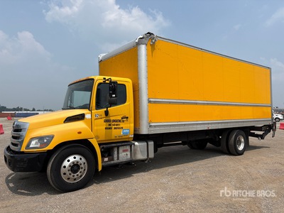 2016 Hino 268 4x2 Camion fourgon