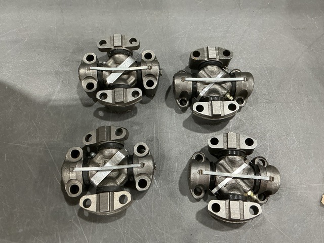 (9) Wheeler Bros 3-65812 Vehicular Universal Joint Spiders