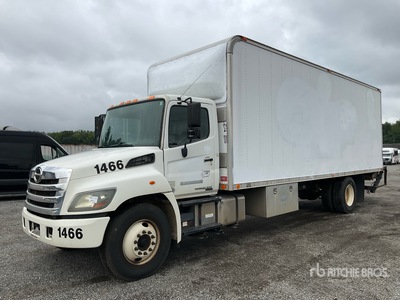 2015 Hino 268 Van Truck