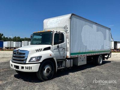 2015 Hino 268 4x2 Van Truck