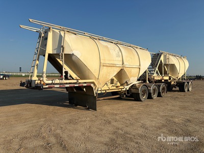 1989 Fruehauf Super B-Train Lead 空気圧式バルクトレーラー