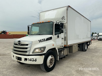 2015 Hino 268 4x2 Moving Van Truck