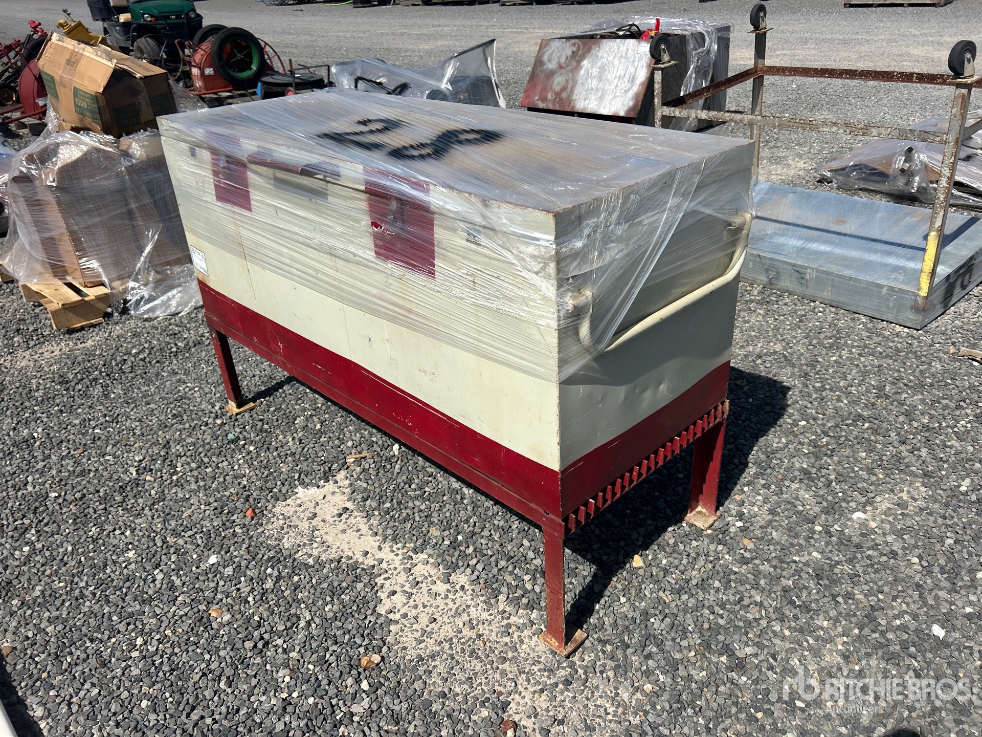 60 in Job Site Box
