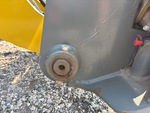 Chassis with Acopladora de las clavijas de los brazos