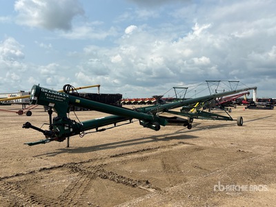 AGI 6395 GrainMax 13 in x 95 ft Telescopic Swing 穀物用オーガー
