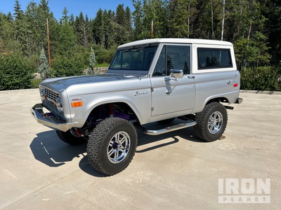 1971 Ford Bronco 4WD SUV (Unused)