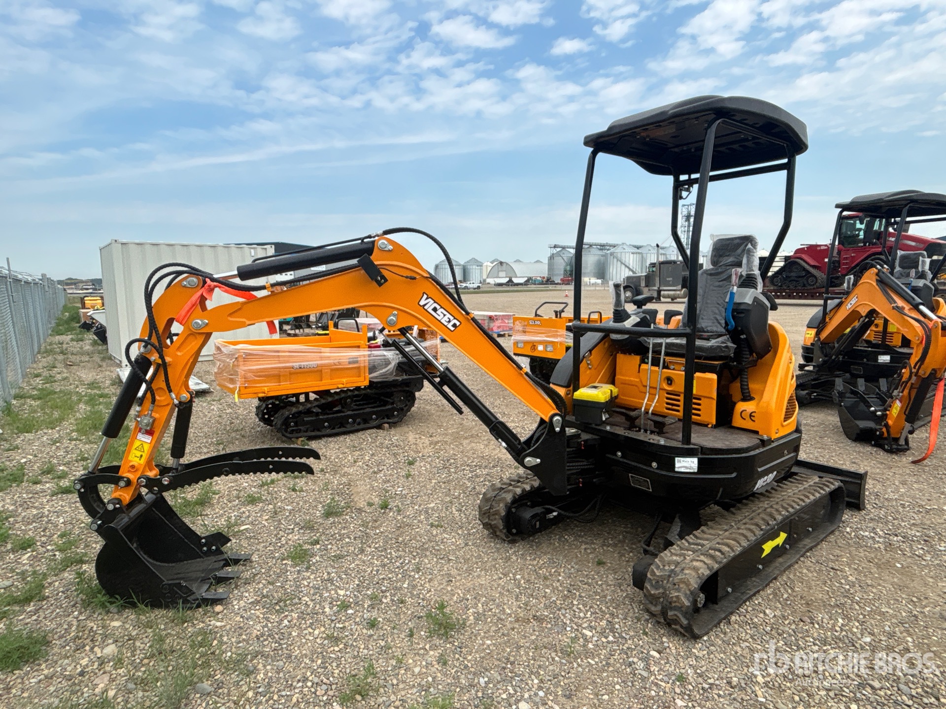 2026 VICSEC 30P Mini Excavator (Unused)
