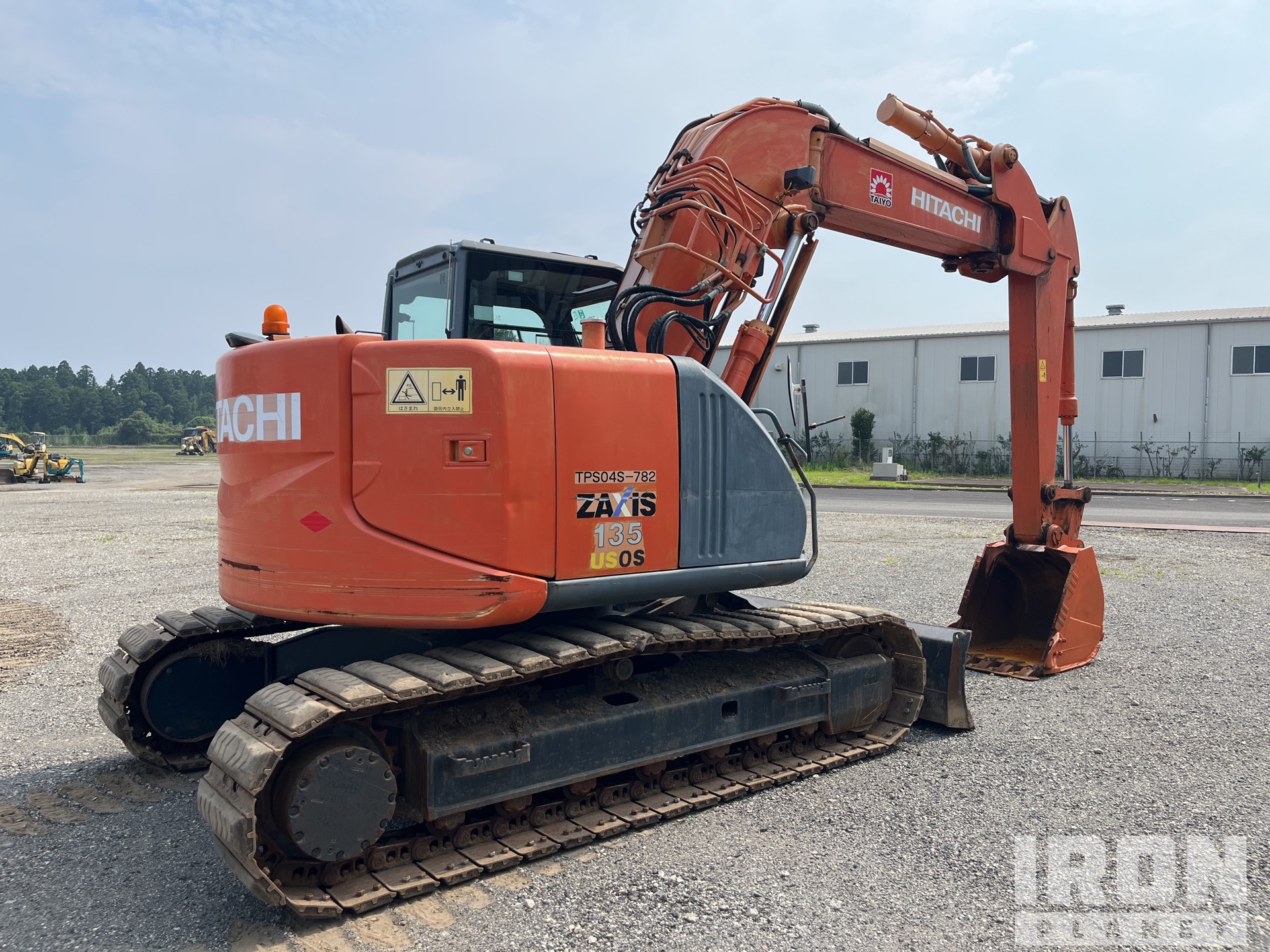 2013 年 Hitachi ZX135USOS-3 Tracked Excavator in Narita City