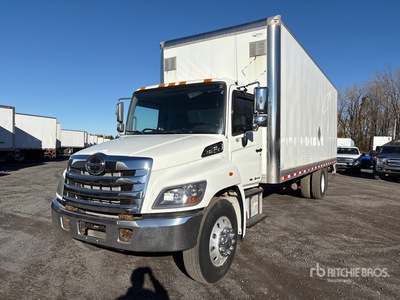 2017 Hino 358 4x2 Furgonetka
