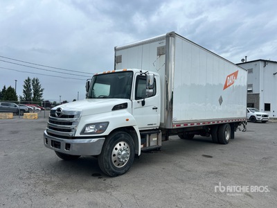 2017 Hino 358 4x2 Van Truck