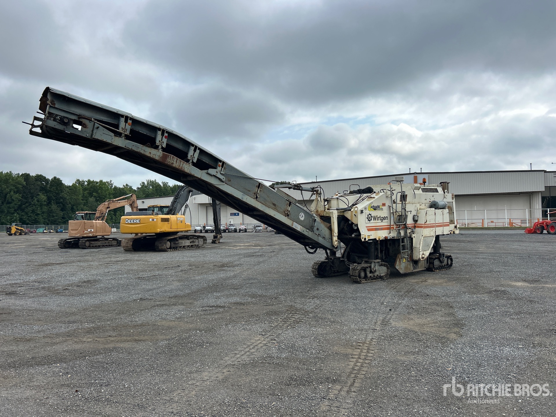 1999 Wirtgen W1900 Tracked Cold Planer (Inoperable)