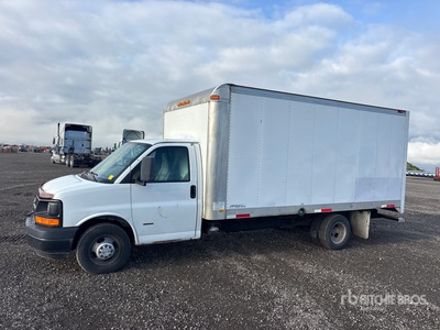 2007 Chevrolet Express G3500 4x2 Van Truck