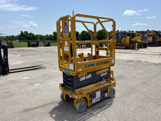 2021 XCMG XG1330DC Electric Scissor Lift