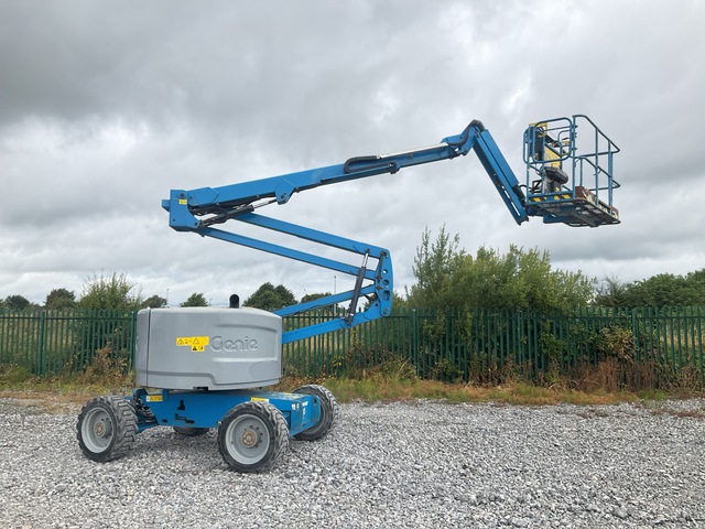 2020 Genie Z45/25J 4WD Diesel Articulating Boom Lift