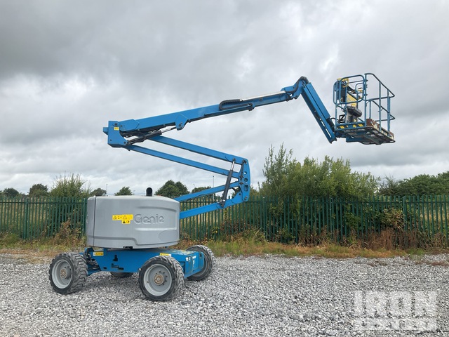 Articulating Boom Lifts