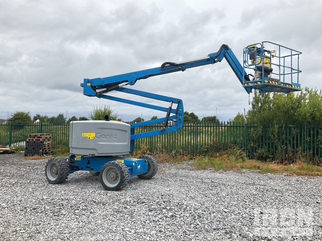 Articulating Boom Lifts