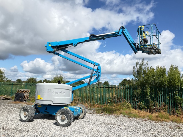 2020 Genie Z45/25 4WD Diesel Articulating Boom Lift