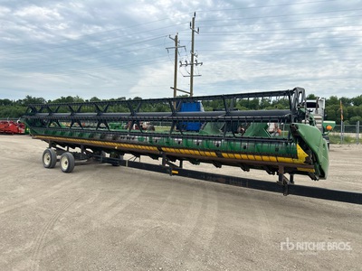 2005 John Deere 635F 35 ft Flex Tête de moissonneuse-batteuse