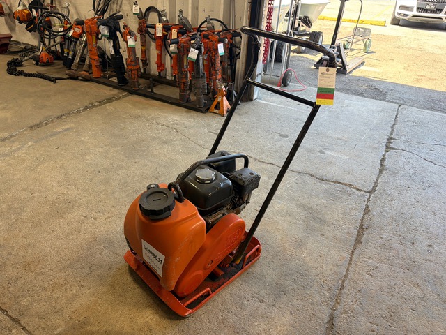 Multiquip MVC-82VHW Vibratory Plate Compactor