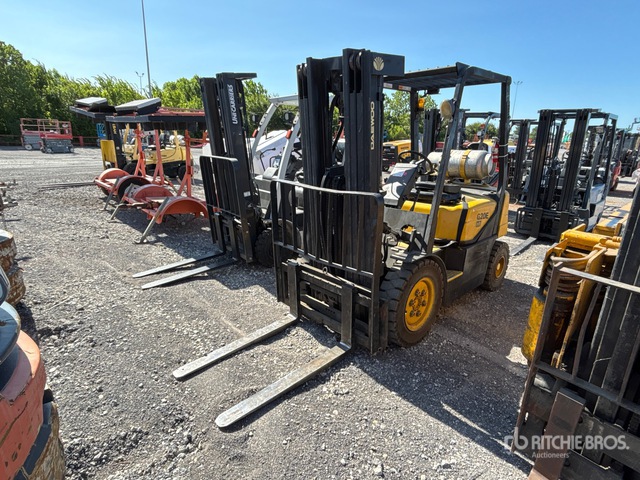 2001 Daewoo G20E-3 3600 lb Pneumatic Tire Forklift